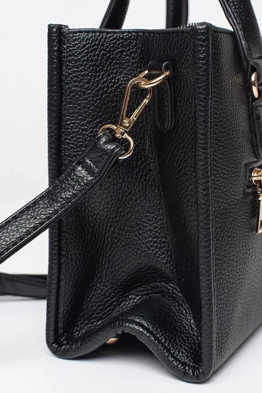 Čierna kabelka so zipsom