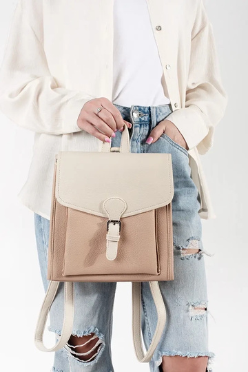 Batoh v farbe slonovinovej... 2