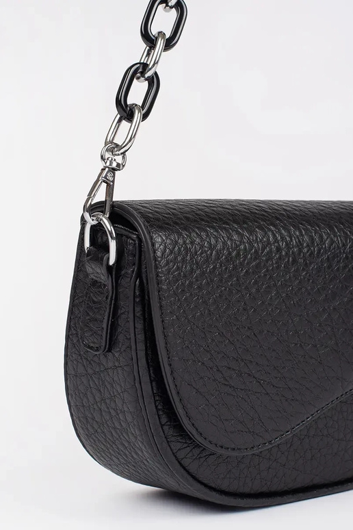 Čierna poštová taška