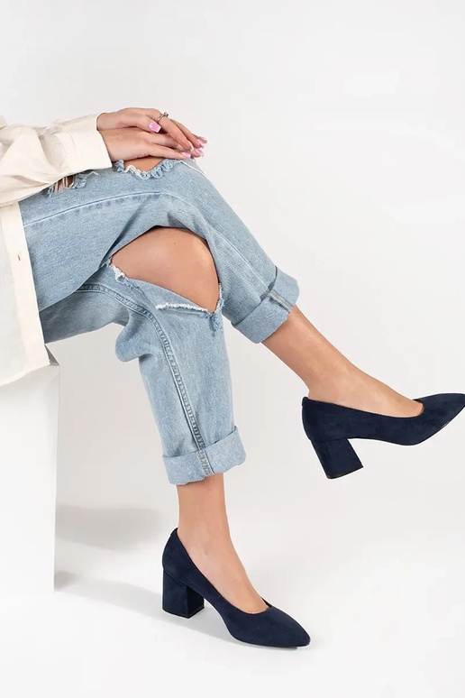 Tmavo modré lodičky z semišu Sergio...