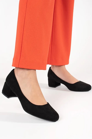 Čierne semišové lodičky na... 2