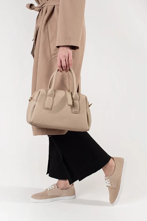 pieskové športové topánky perforované... pieskové športové topánky perforované...