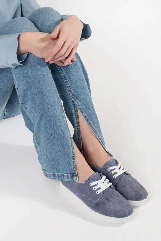 modré perforované topánky z prírodnej... modré perforované topánky z prírodnej...