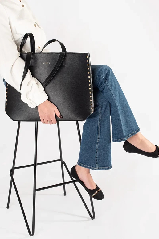 veľká čierna shopper taška s cvokmi