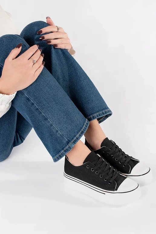 Čierne klasické dámske športové...