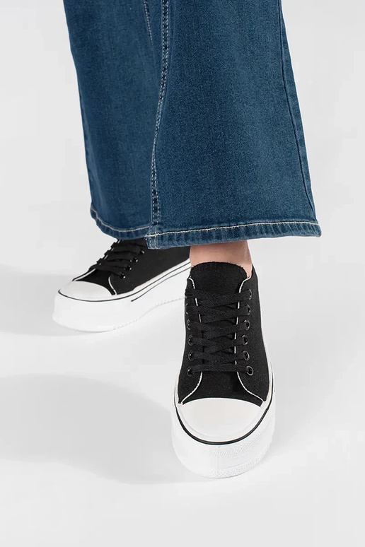 Čierne klasické dámske športové...