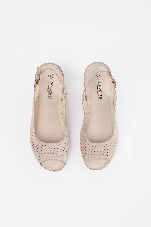 Otvorené sandále pieskovej farby na...