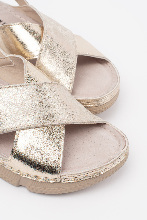 Zlaté ploché dámske sandále Zlaté ploché dámske sandále