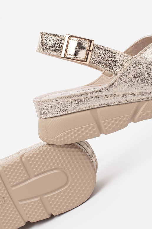 Zlaté ploché dámske sandále Zlaté ploché dámske sandále