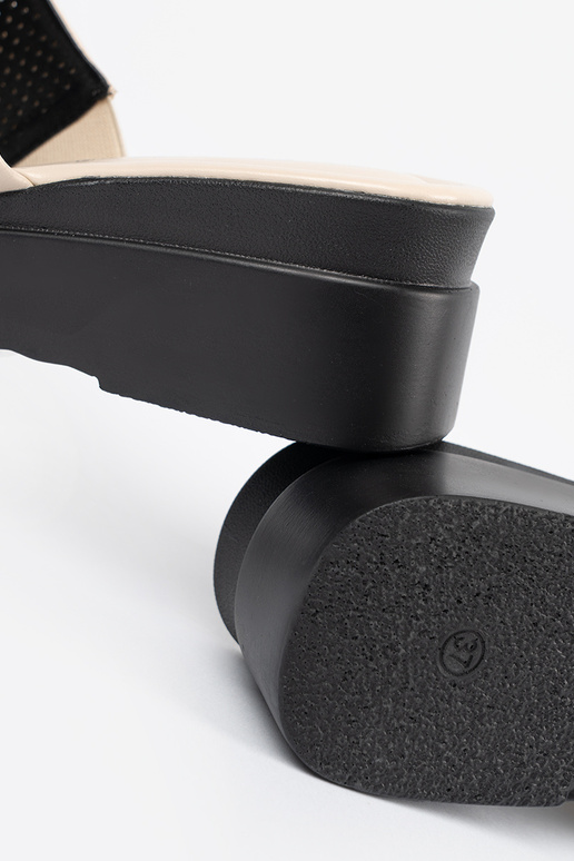 Dámske šľapky s platformou pieskovej... Dámske šľapky s platformou pieskovej...