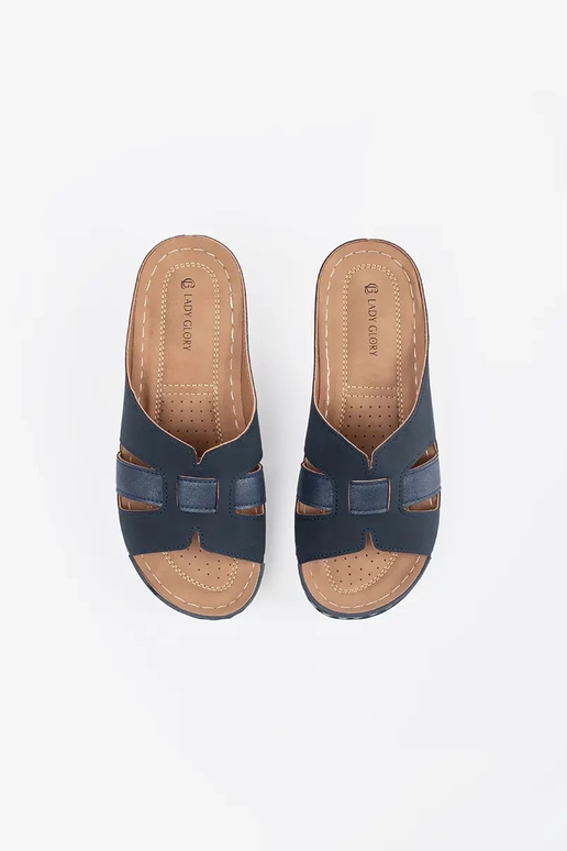 Pohodlné šľapky na nízkom klinovom...