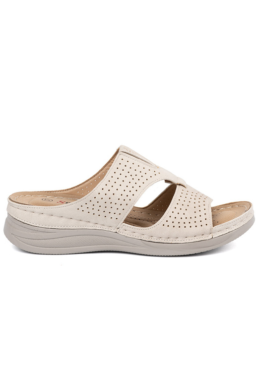 Pohodlné šľapky s popruhmi... Pohodlné šľapky s popruhmi...