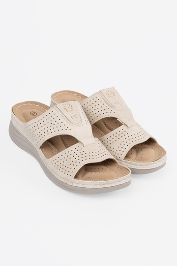 Pohodlné šľapky s popruhmi... 2