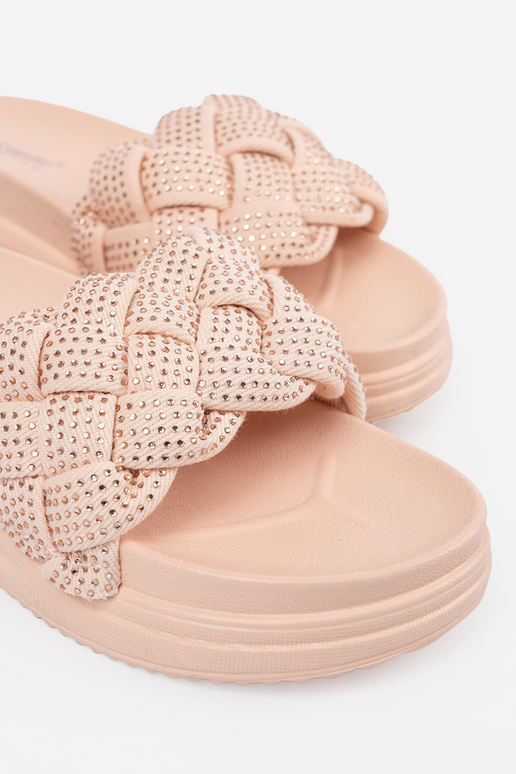 Šľapky s kryštálmi ružovej farby Šľapky s kryštálmi ružovej farby