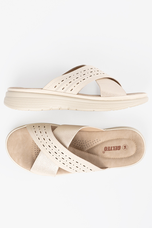 Šľapky s platformou slonovinovej farby