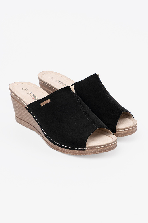 Dámske šľapky s platformou čierne Dámske šľapky s platformou čierne