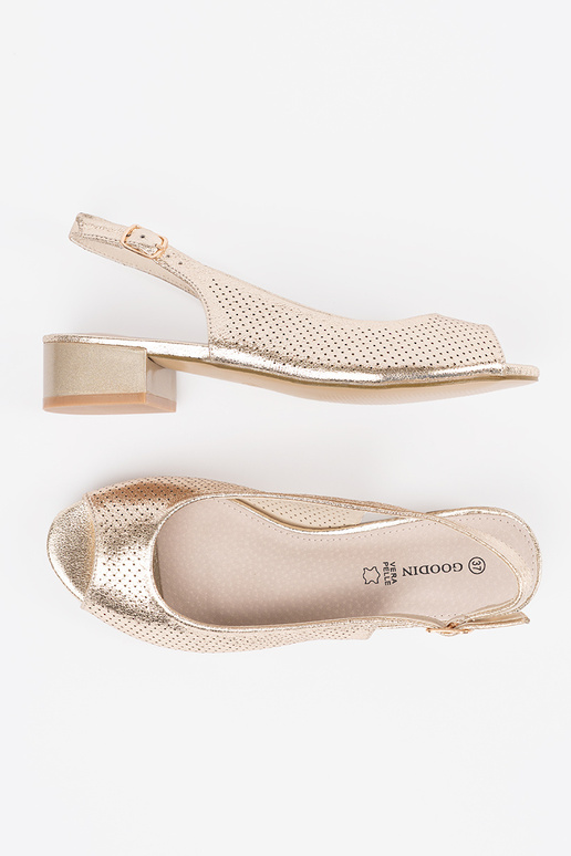 Zlaté čipkované dámske sandále na... Zlaté čipkované dámske sandále na...