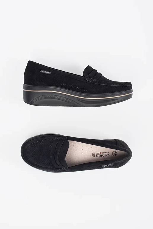 čierne mokasíny na hrubej podošve čierne mokasíny na hrubej podošve