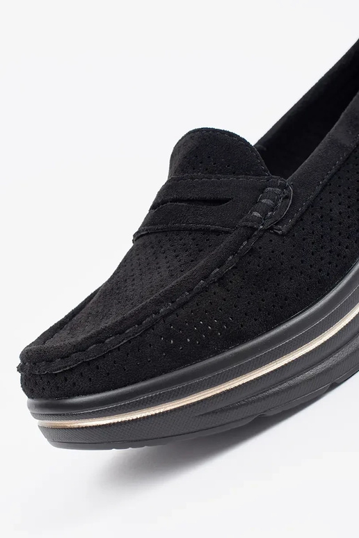 čierne mokasíny na hrubej podošve čierne mokasíny na hrubej podošve