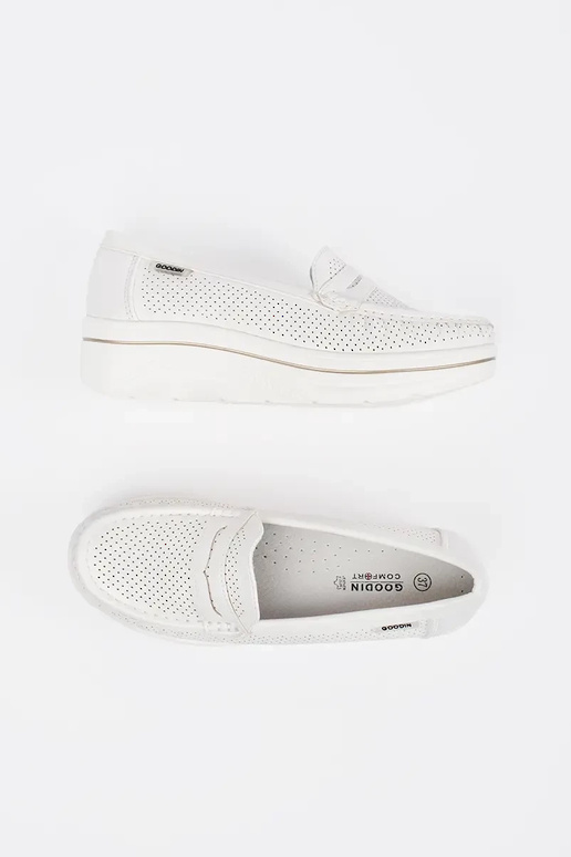 biele mokasíny na hrubej podošve biele mokasíny na hrubej podošve