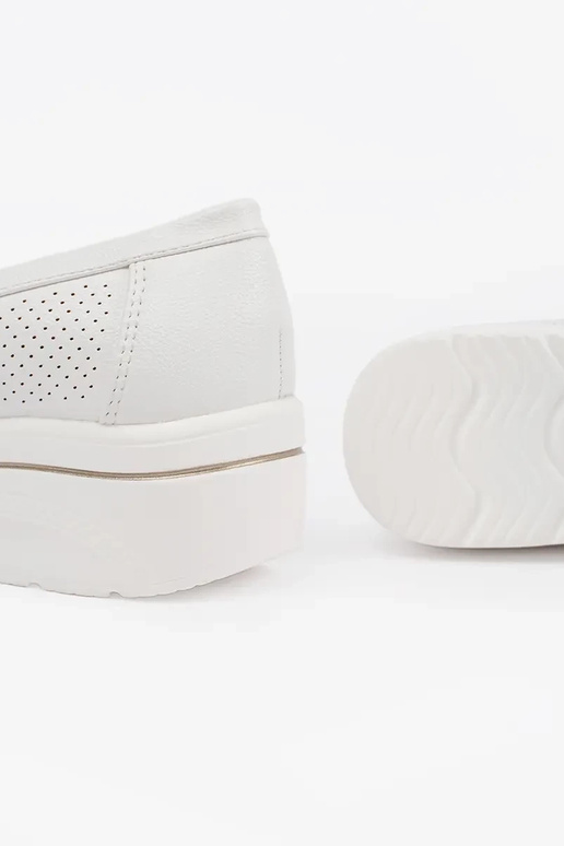 biele mokasíny na hrubej podošve biele mokasíny na hrubej podošve