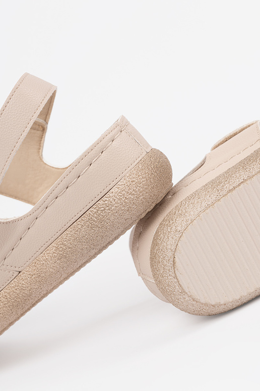 sandále dámske v farbe slonovej kosti...