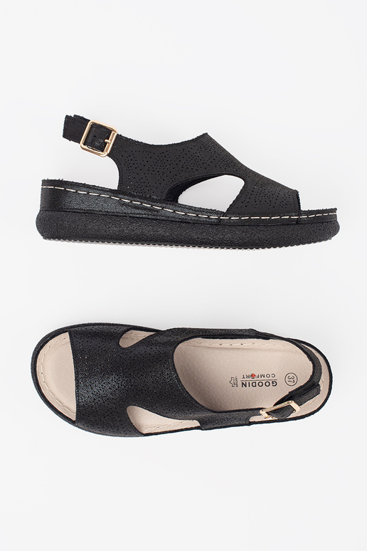 čierne sandále na svetlej platforme čierne sandále na svetlej platforme