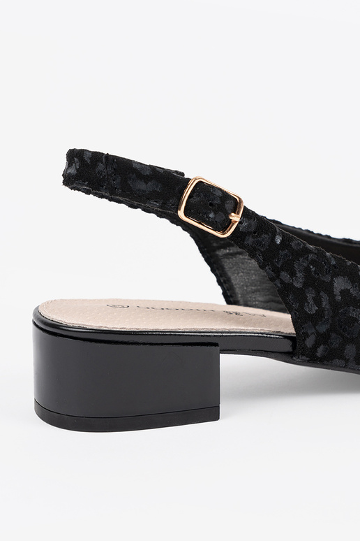 Čierne sandále na nízkom podpätku s...