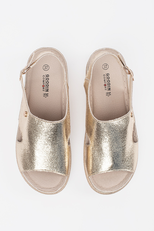 zlaté ploché sandále so sponou zlaté ploché sandále so sponou