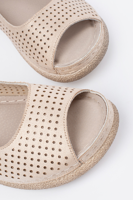 svetlozlaté pohodlné sandále svetlozlaté pohodlné sandále