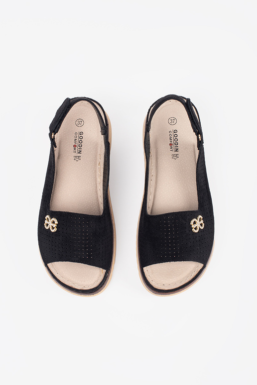 s prvkami perforácie mäkké čierne... s prvkami perforácie mäkké čierne...