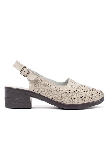 pieskové sandále s...