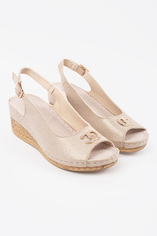 slonovinové sandále na klinovom... slonovinové sandále na klinovom...