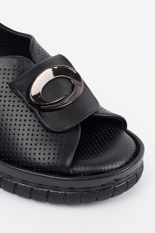 Elegantné čierne sandále z kože Elegantné čierne sandále z kože