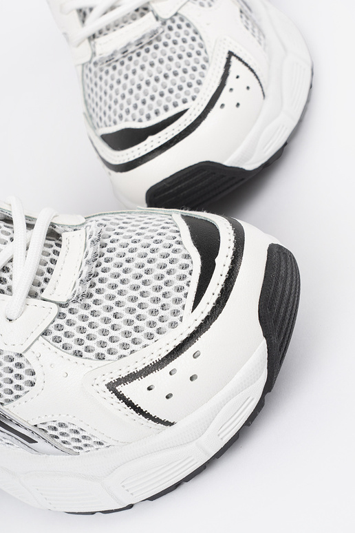 Dámske bielo-čierne športové topánky... Dámske bielo-čierne športové topánky...