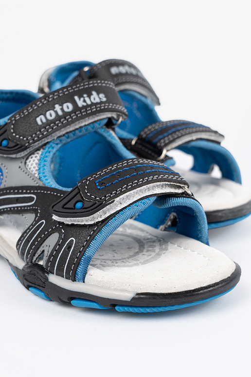 Čierne chlapčenské sandále