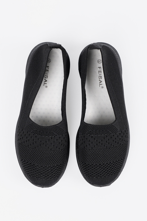 Čierne športové topánky bez šnúrok