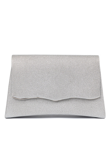 Kabelka v striebornej farbe...