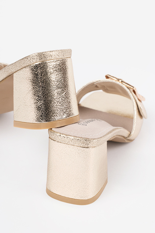 Dámske zlaté šľapky na podpätku s...