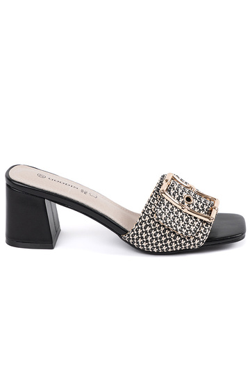 Dámske čierno-biele šľapky...