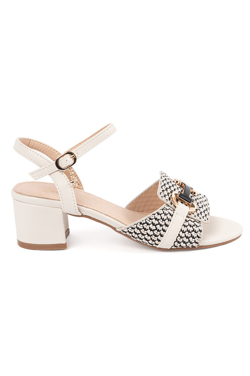 Dámske biele sandále na stredne... Dámske biele sandále na stredne...