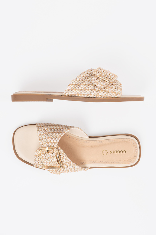 Šľapky pieskovej farby so sponami Šľapky pieskovej farby so sponami