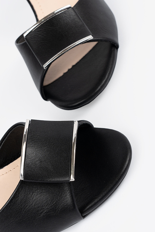 Dámske sandále na podpätku s... Dámske sandále na podpätku s...