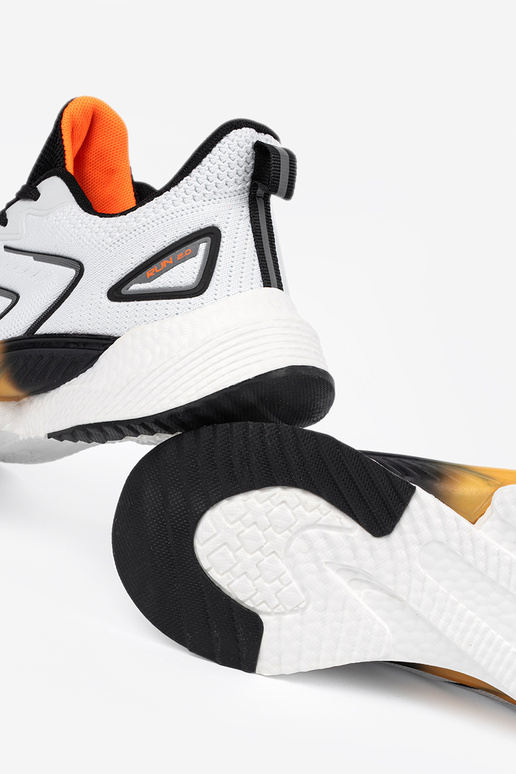 biely-čierna tenisky z pomarańczoInym...