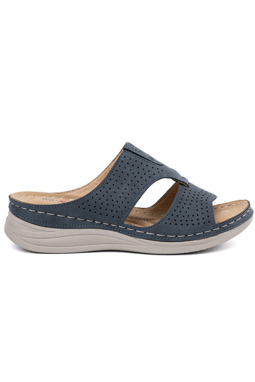 Pohodlné šľapky s výstužou...