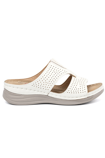 Pohodlné šľapky s výstužou...