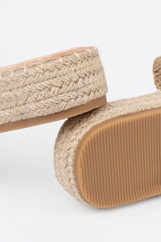 Papuče béžová opletené s platformou s... Papuče béžová opletené s platformou s...