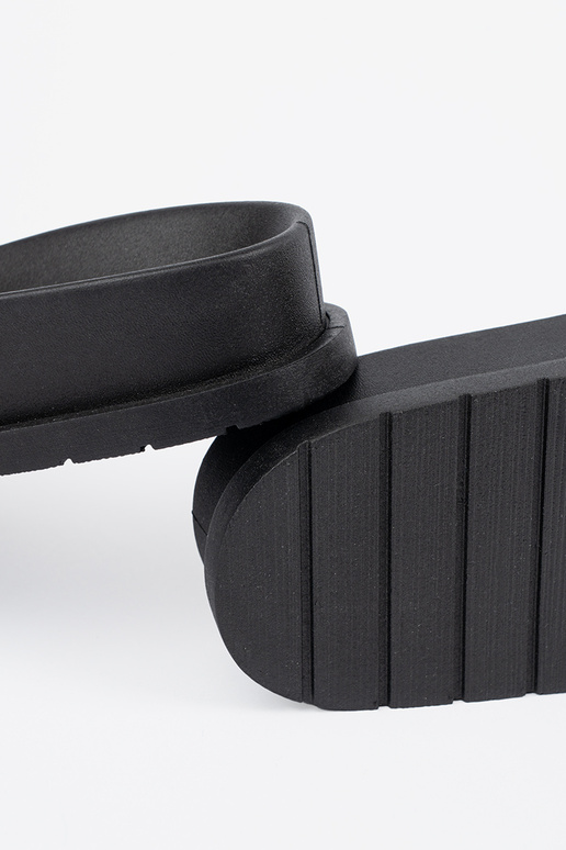 Čierna a-Hnedá farba papuče ze... Čierna a-Hnedá farba papuče ze...