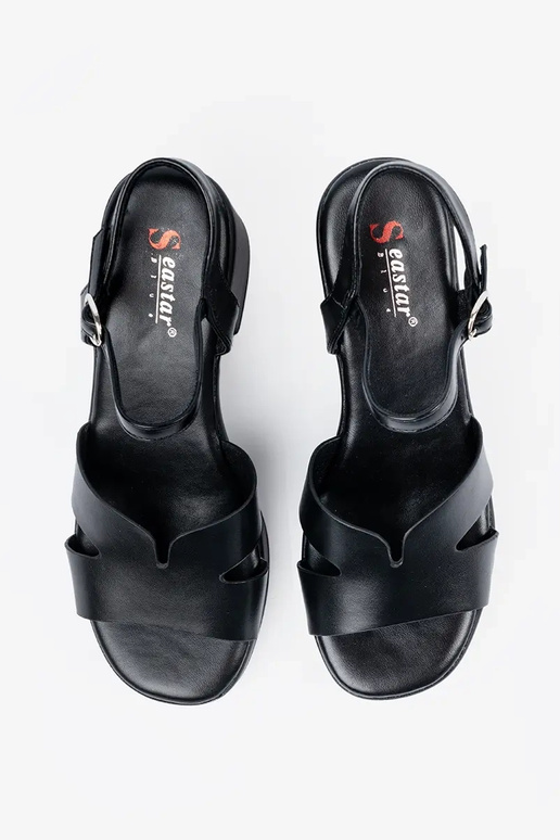 Čierne sandále na podpätku Čierne sandále na podpätku