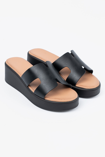 Čierne dámske šľapky s... 2